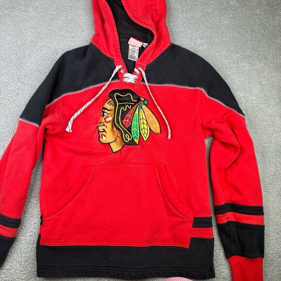 Chicago Blackhawks Reebok Face Off Hoodie Sweater Size M Red Embroidered Logo - Picture 1 of 7